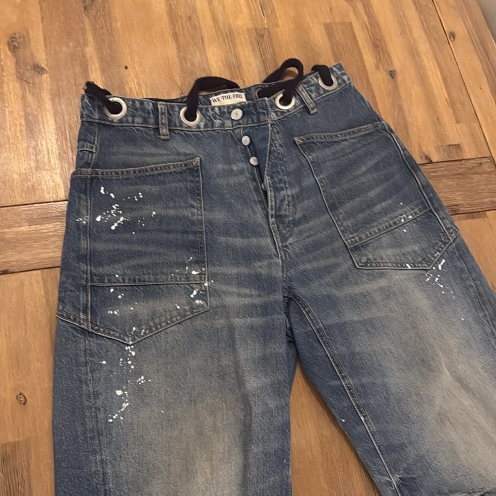 Free People “we the free” paint splatter barrel jeans size 28 - Picture 2 of 6